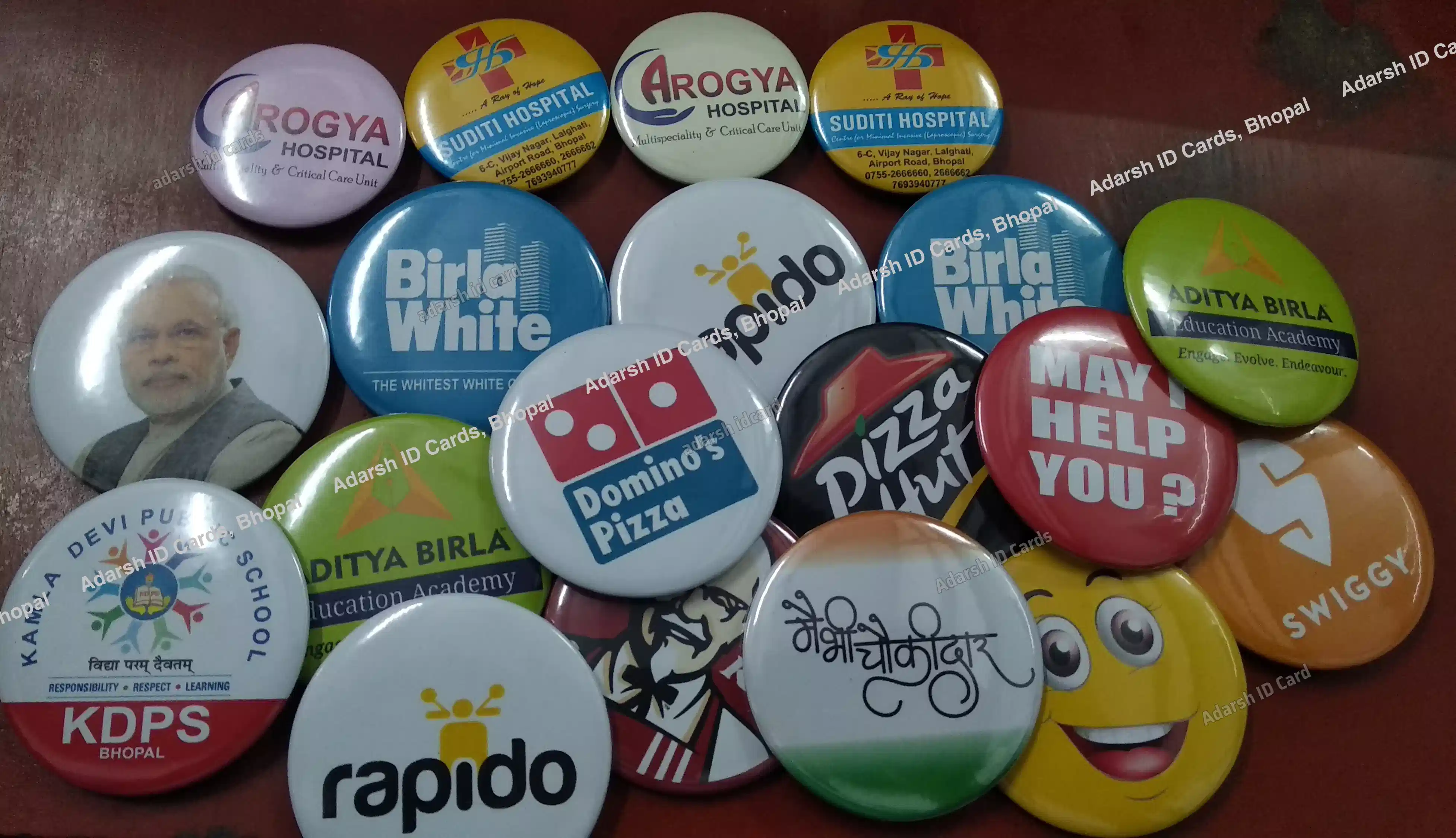 Badges D9F57C